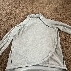 Athleta Soft Light Gray Fleece Pullover